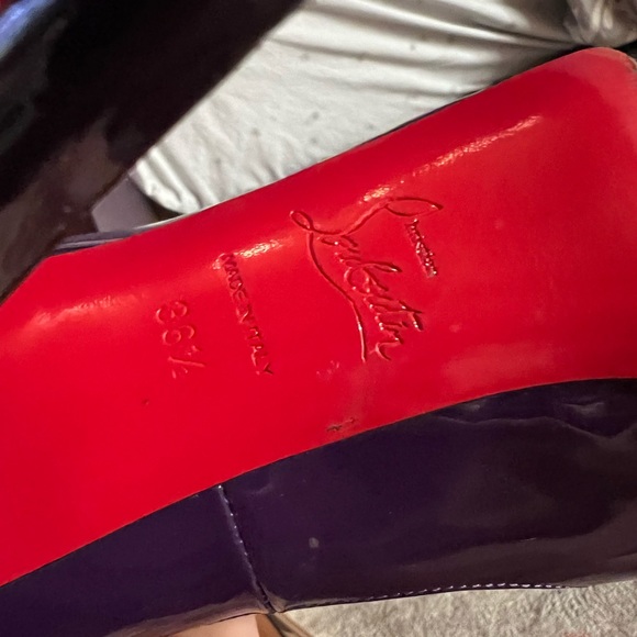 Christian Louboutin heels - Picture 2 of 3